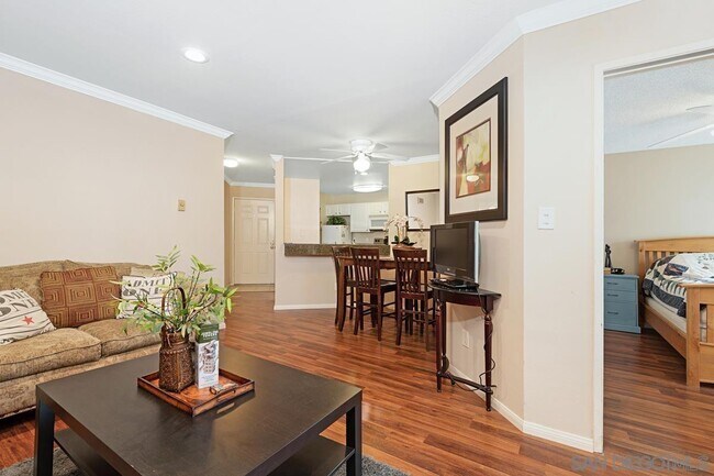 Building Photo - 7455 Charmant Dr