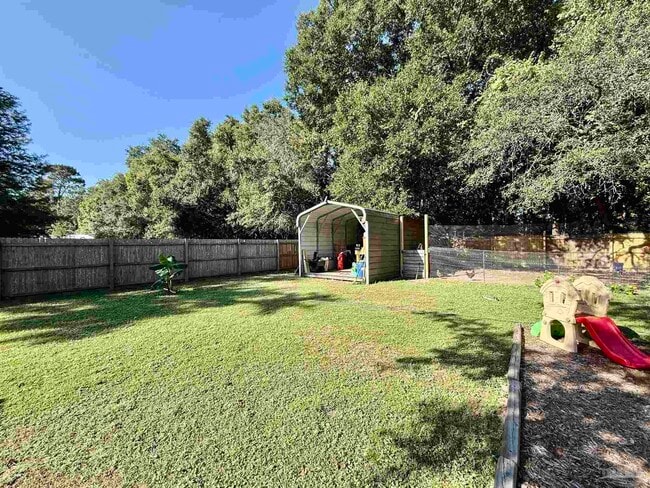 Building Photo - 5899 Cedar Tree Dr