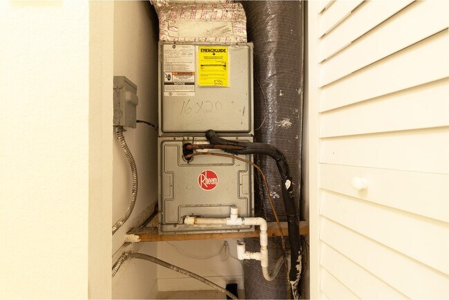 Building Photo - 2214 NW 135th Terrace