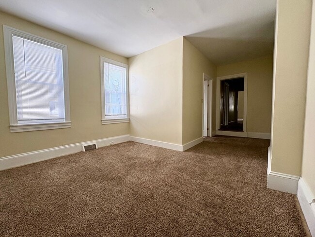Building Photo - 4 Bedroom 1 Bathroom in Reading w/Bonus Room! *For a Limited Time- $800 Off Your First Month of R...