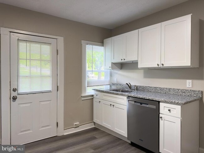 Building Photo - 127 N Prince St