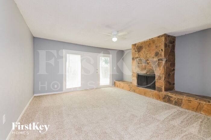 Building Photo - 2026 Aspen Ln