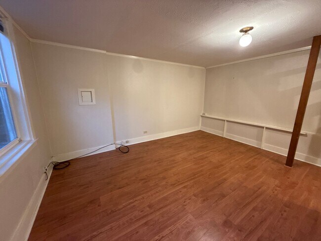 Building Photo - 229-229B 27th St