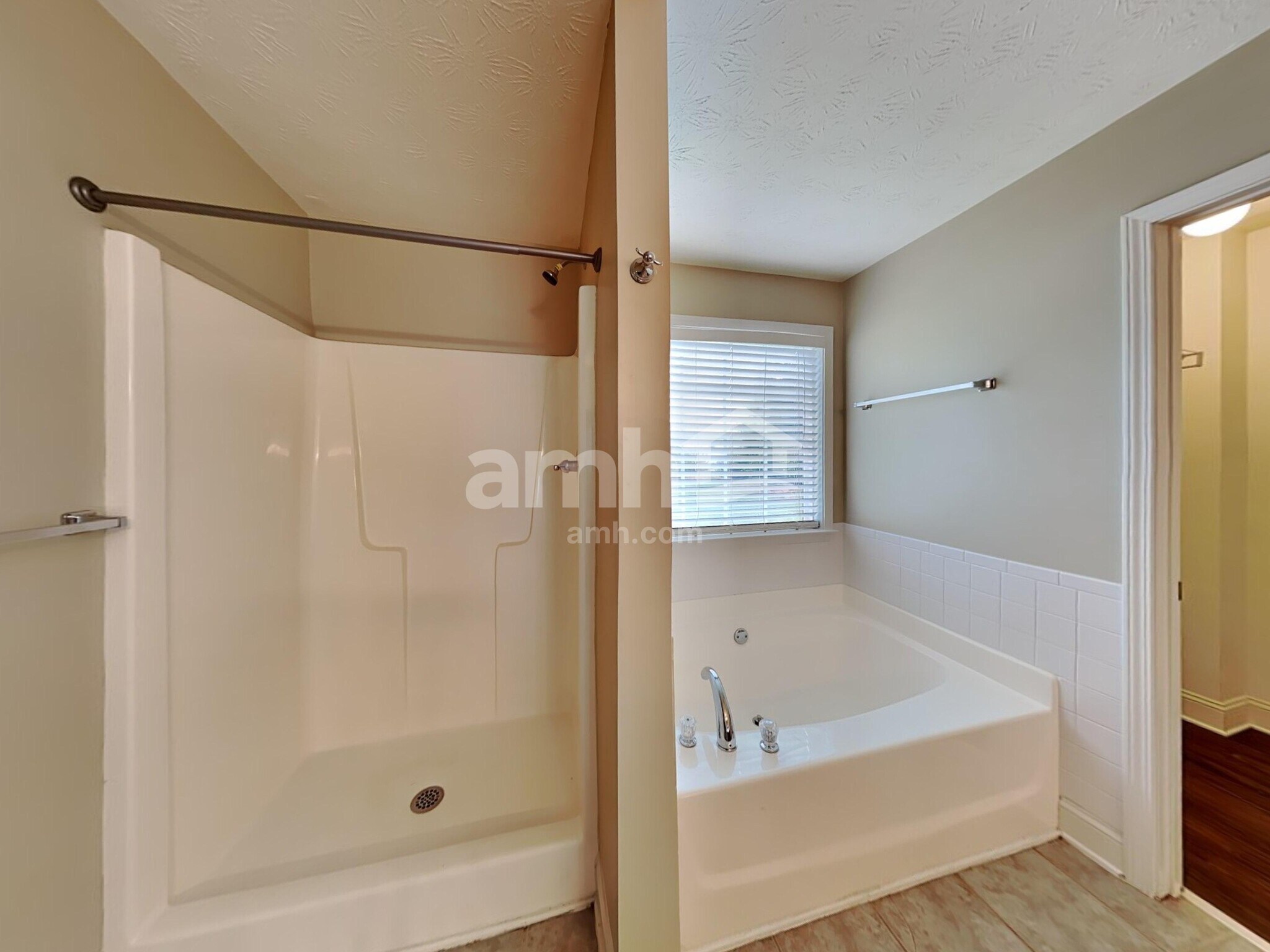 Building Photo - 141 Bridgemill Dr