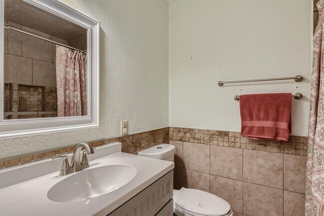 Building Photo - 9639 Newfoundland Cir