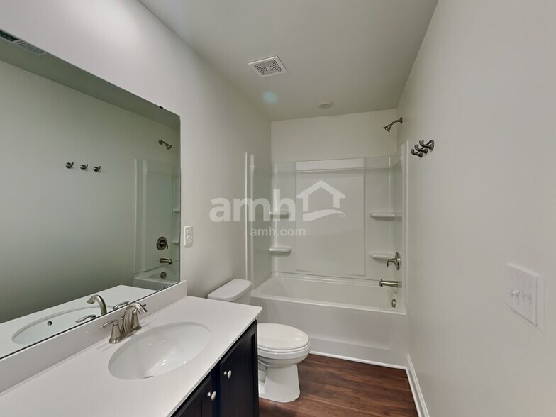 Building Photo - 7305 Garrett Ct