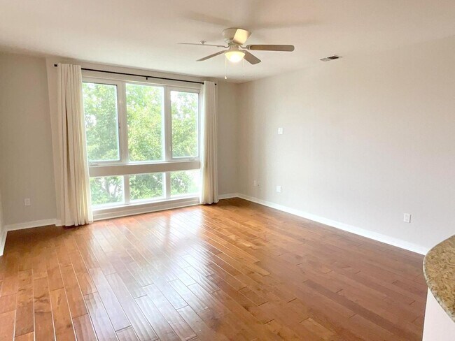 Building Photo - Great Corner Condo ! Lots Of Light ! Elan at Dublin Station. Bright Two Bedroom Two Bath Unit! Ne...