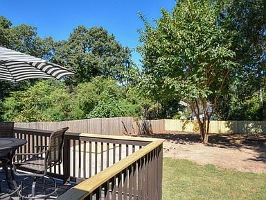 Building Photo - 987 Katherwood Dr SW