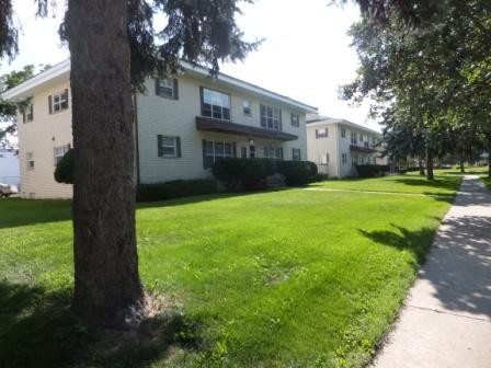 Building Photo - Town's Edge Apartments