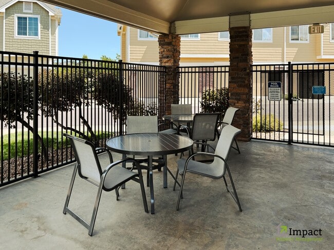 Building Photo - 16071 E Geddes Dr