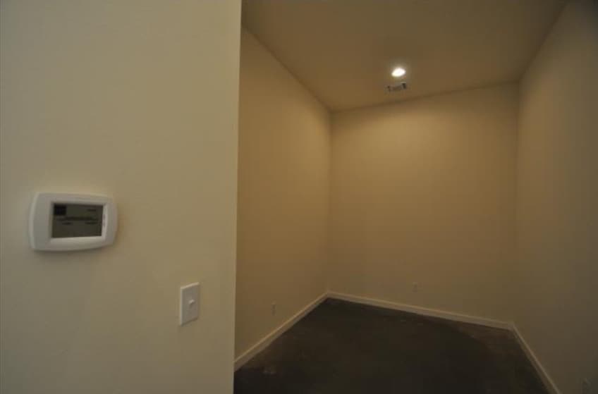 Study room - 6000 S Congress Ave