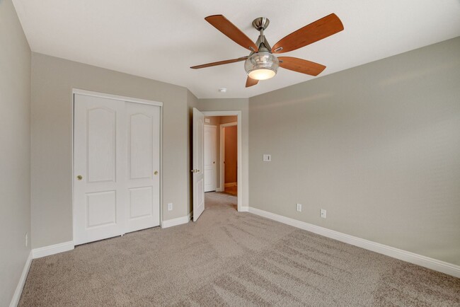 Building Photo - 2 BR Aliante Townhome with Attached Garage...