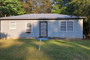 Building Photo - 5736 Deborah Dr