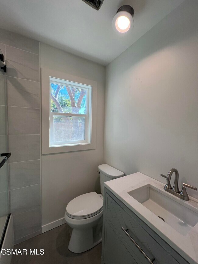 Building Photo - 3076 Los Robles Rd