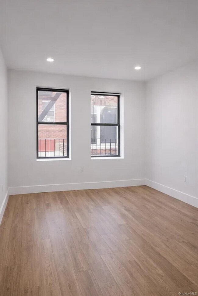 Building Photo - 98-07 37th Ave