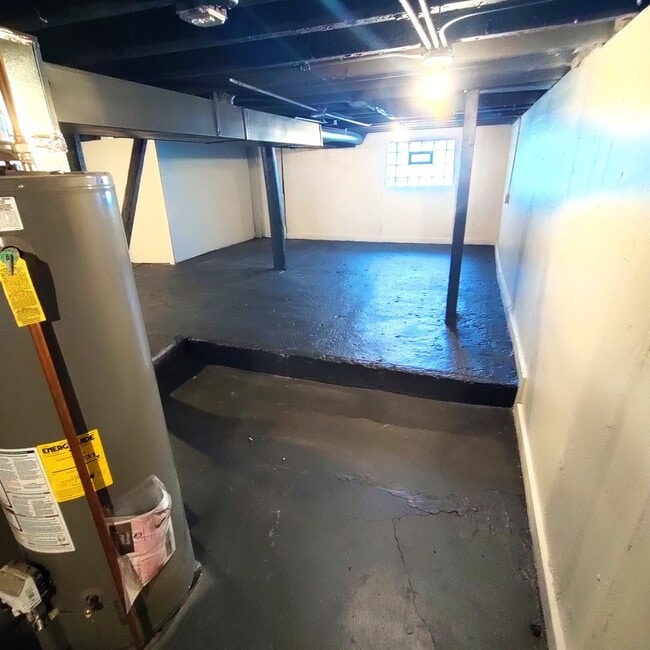 Building Photo - 1507 E 76th Pl