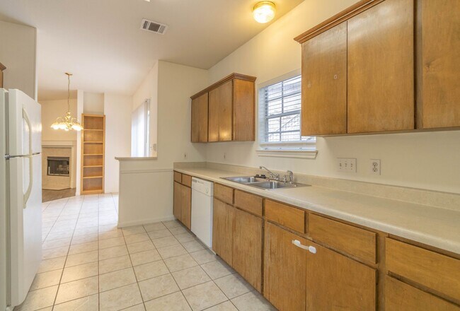 Building Photo - 303 Rawhide Loop