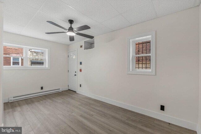 Building Photo - 1812 S 17th St