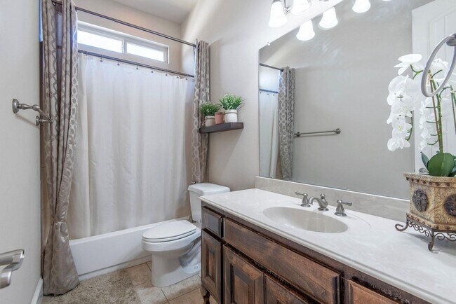 Building Photo - 2264 Hermitage Dr