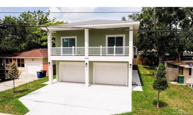 Building Photo - 1918 N Betty Ln