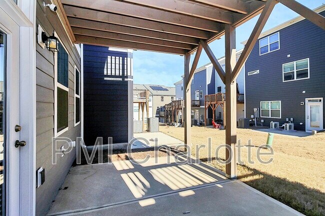 Building Photo - 10436 Glenmere Crk Cir