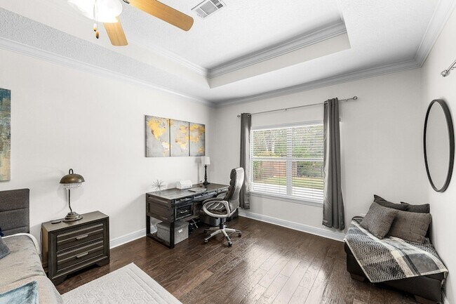 Building Photo - 270 Whispering Lake Dr