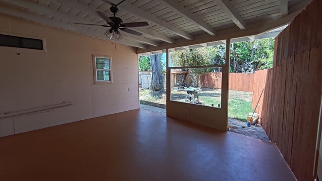 Building Photo - Newly Remodeled 4 Bed 3 Bath in Chula Vist...