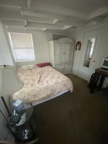 Building Photo - 9889 Monte Vista Ave