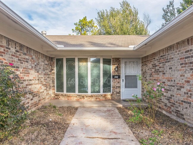 Building Photo - 3408 Oak Grove Dr