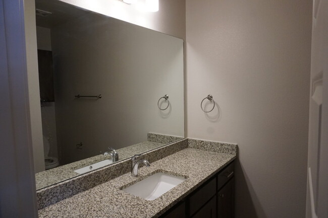 Building Photo - Townhome Located South Of Town Near Cooper...