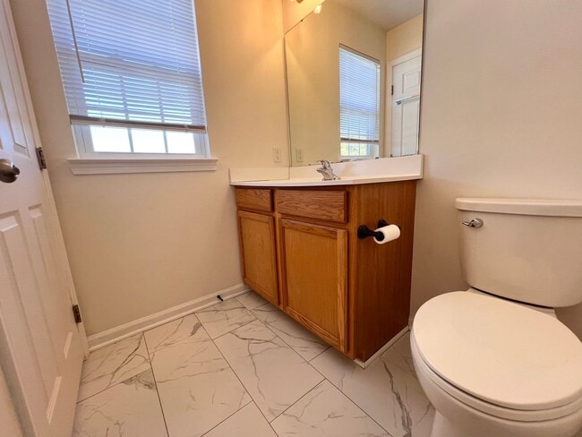 Building Photo - 357 Rolkin Rd