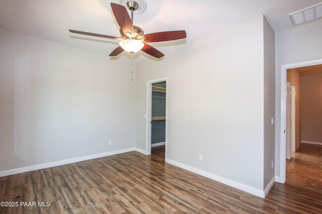 Building Photo - 2677 Capella Dr