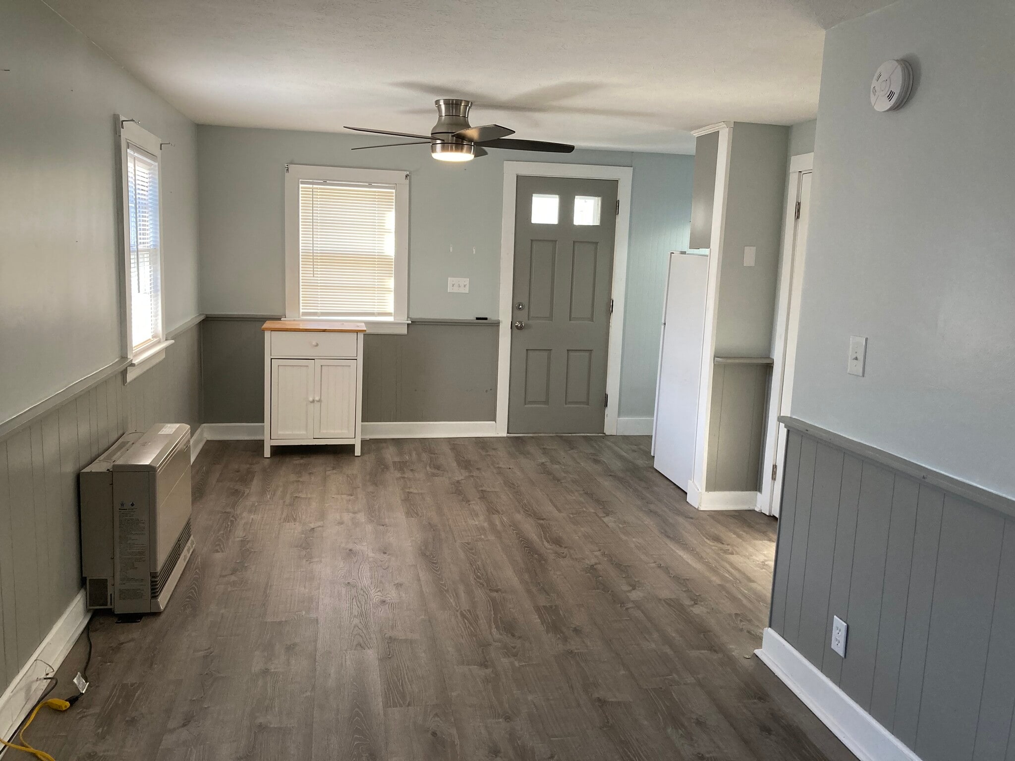 Building Photo - 31 W Old Orchard Ave