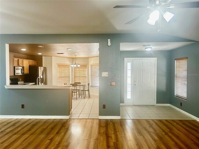 Building Photo - 5155 SW 39th St