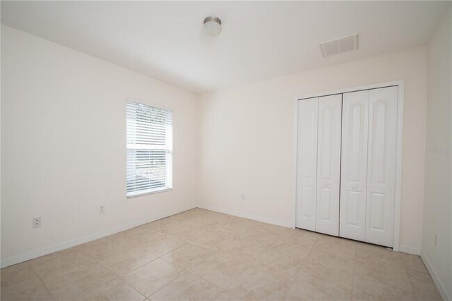 Building Photo - 14780 Edgemere Dr