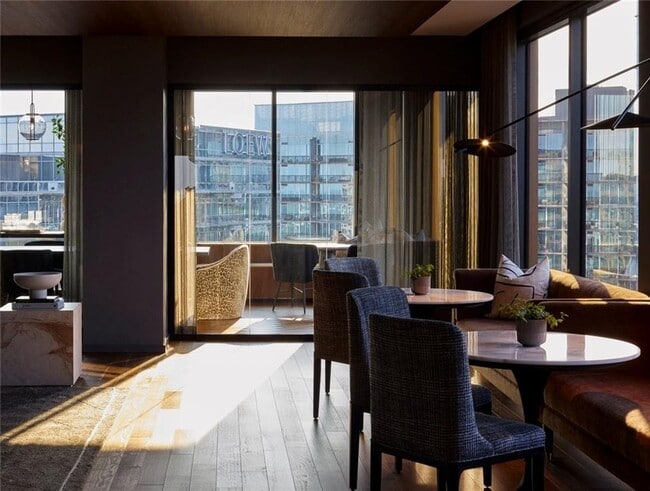 Building Photo - 1081 Juniper St NE