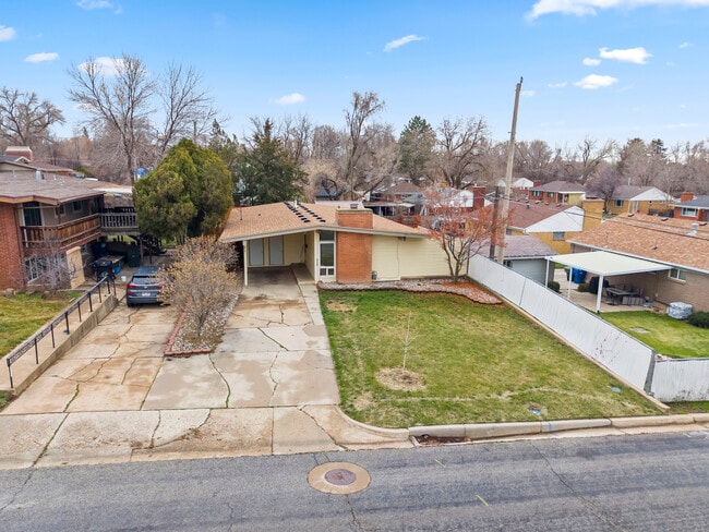 Building Photo - 817 Boughton St