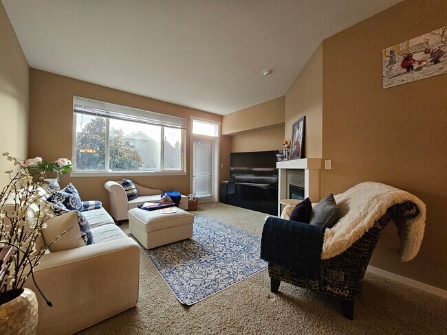 Building Photo - 12231 NE 109th Pl