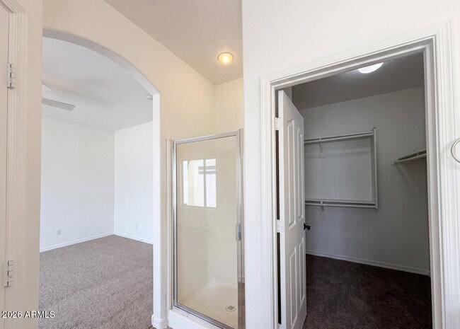 Building Photo - 606 W Beautiful Ln