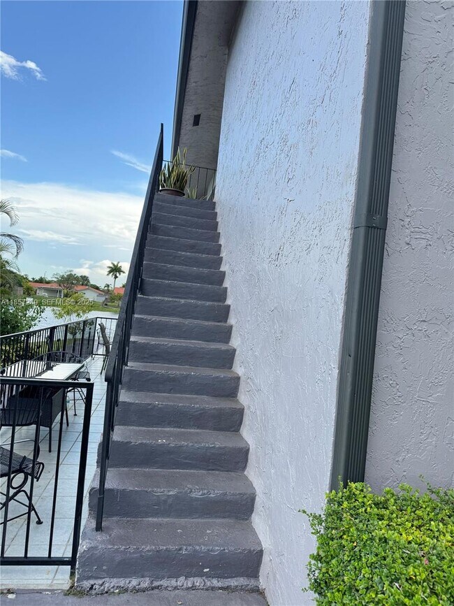 Building Photo - 13261 SW 17th Ln