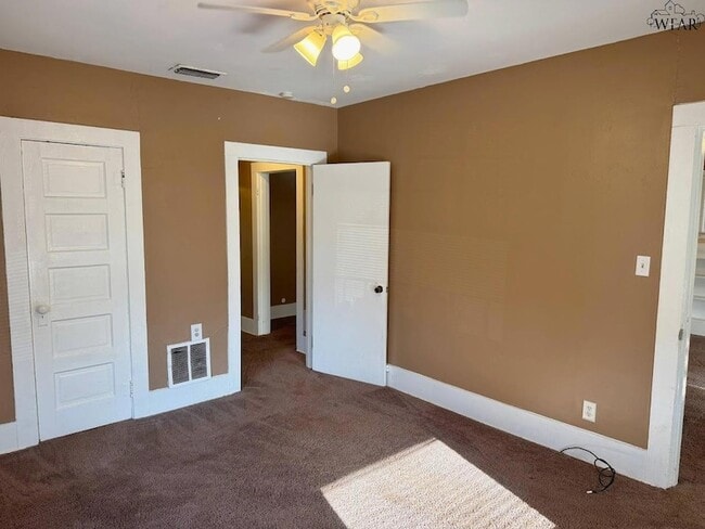 Building Photo - 1604 Britain St