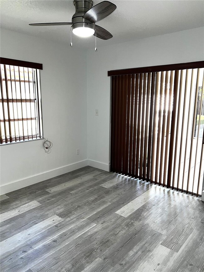 Building Photo - 13492 SW 38th Ln