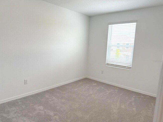 Building Photo - 2081 Hallier Cv