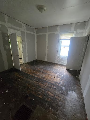 Building Photo - 1279 Purcell Ave