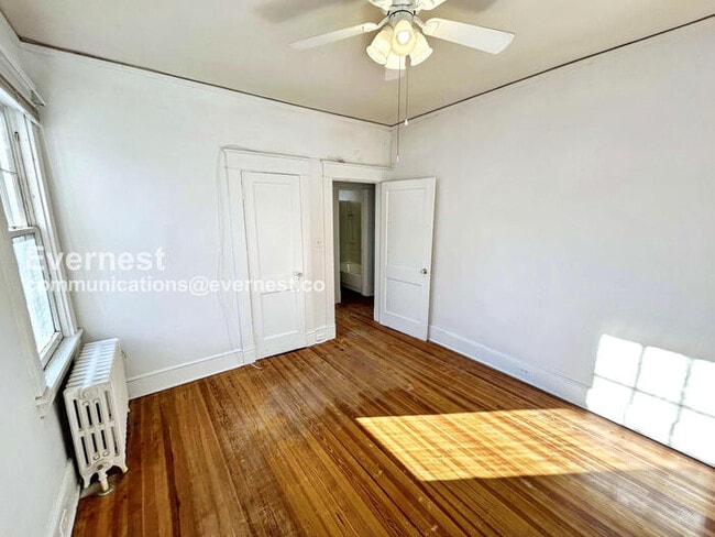 Building Photo - 3114 Barton Ave