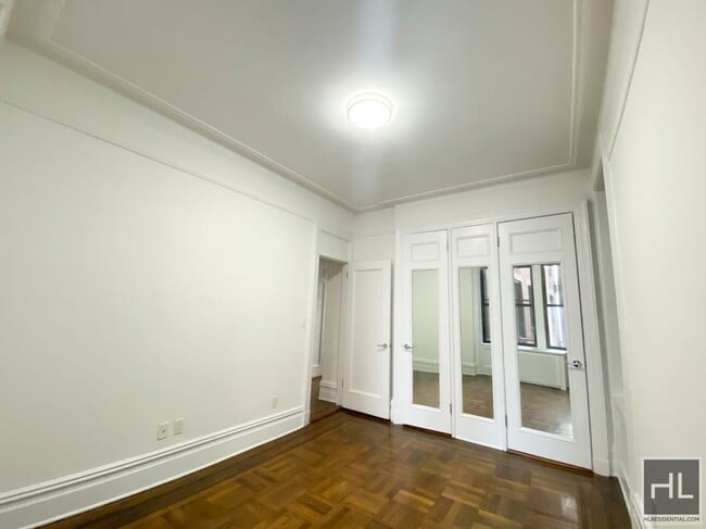 Building Photo - WEST 58 STREET