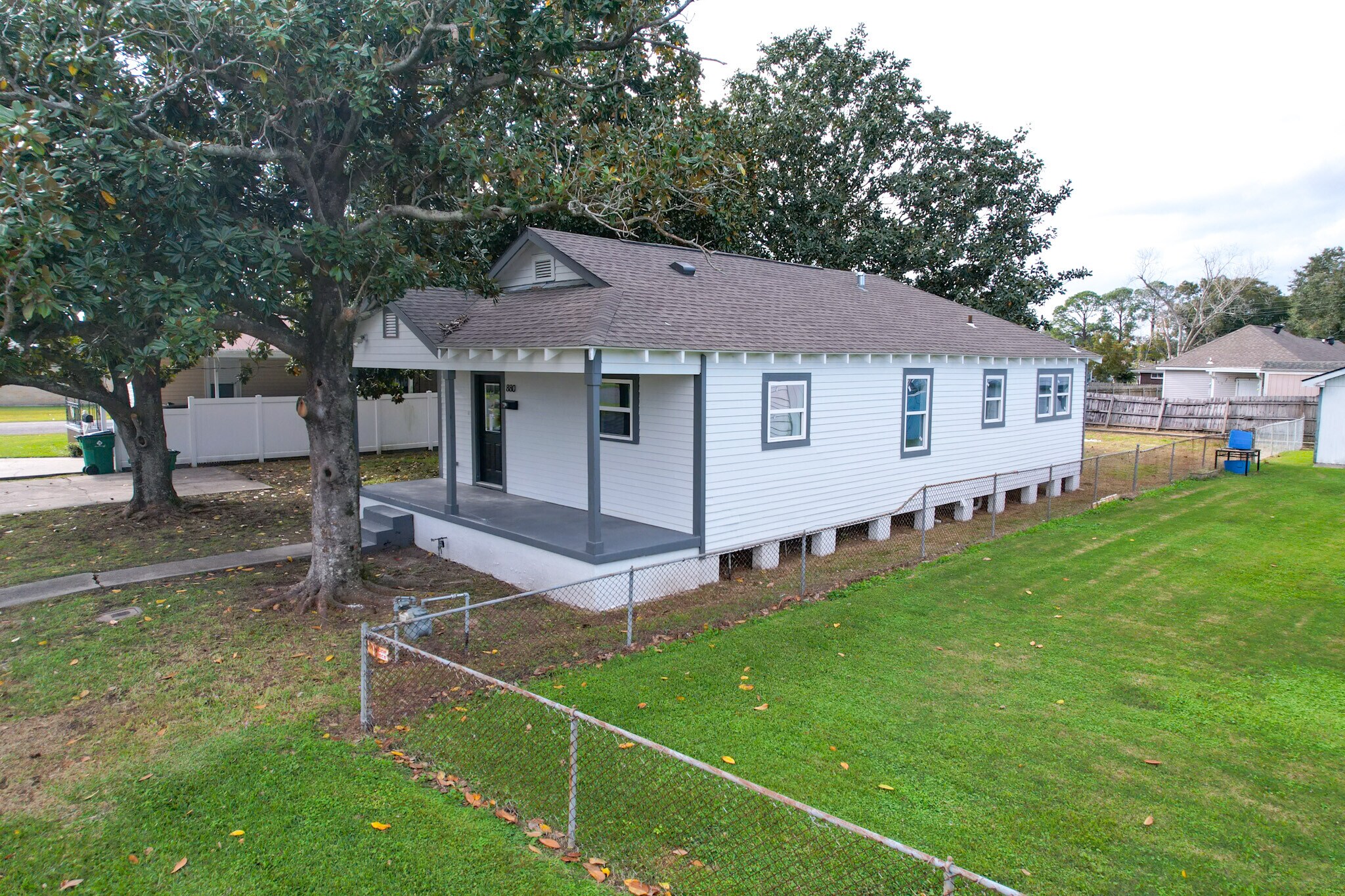 Building Photo - 880 Avenue G