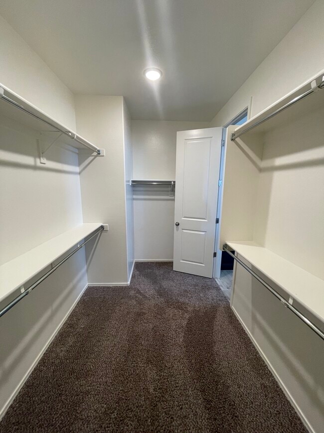 Building Photo - 10713 W Appaloosa TR