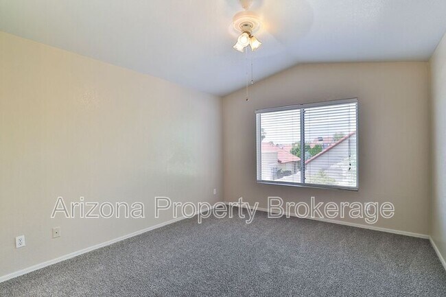 Building Photo - 3622 W Wagoner Rd
