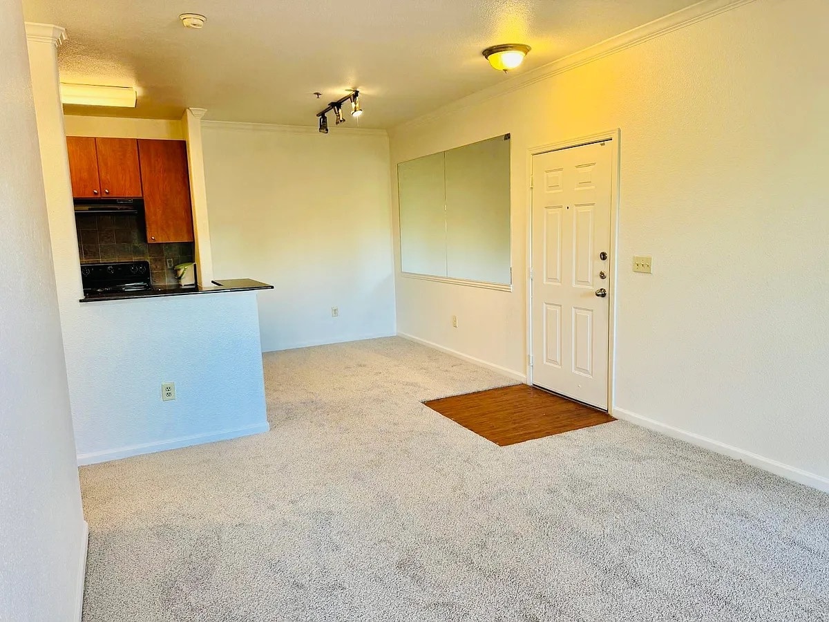 Building Photo - 8434 Walerga Rd